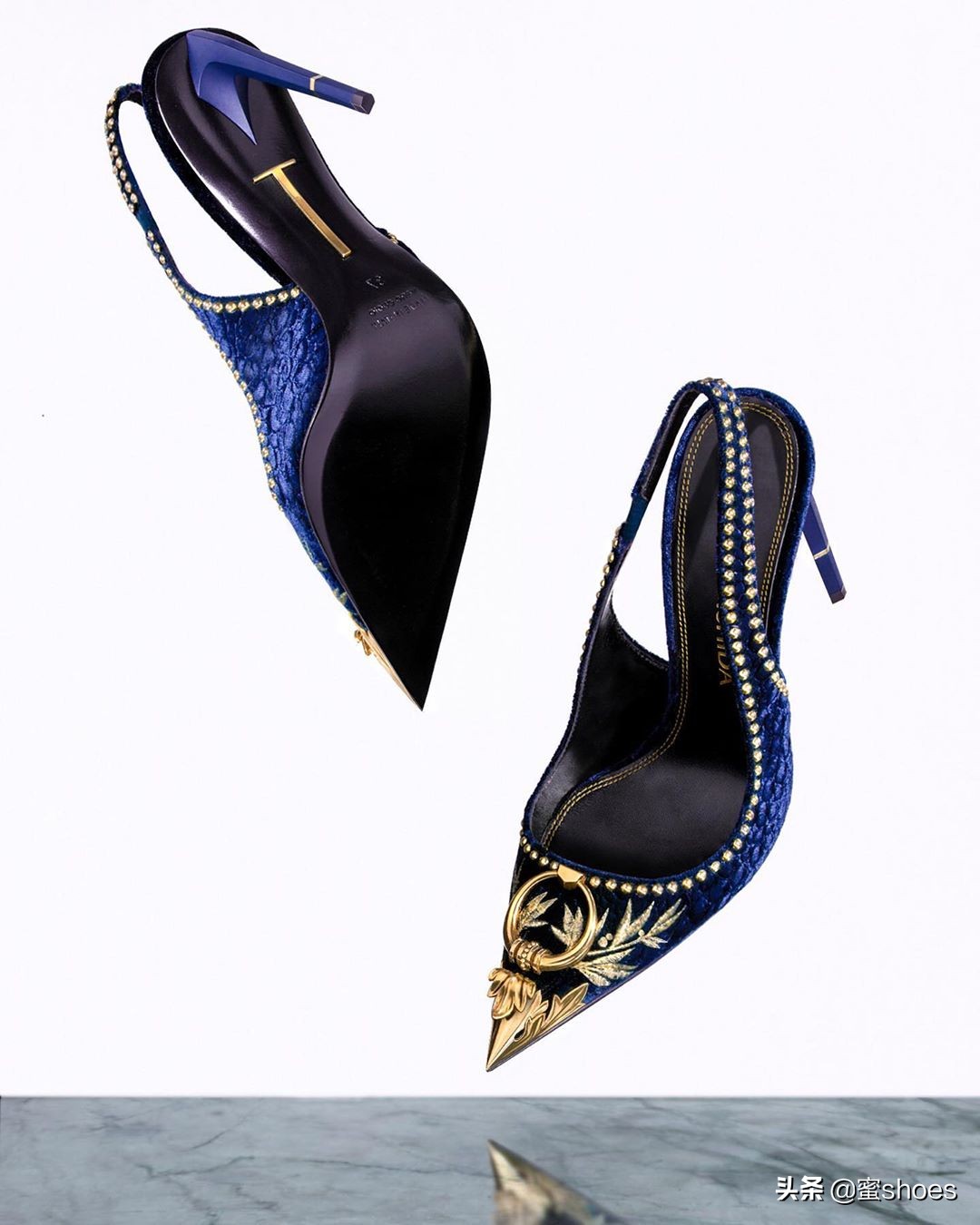 尖头带有纹理的高跟鞋是什么品牌,尖头裸色高跟鞋推荐小众品牌