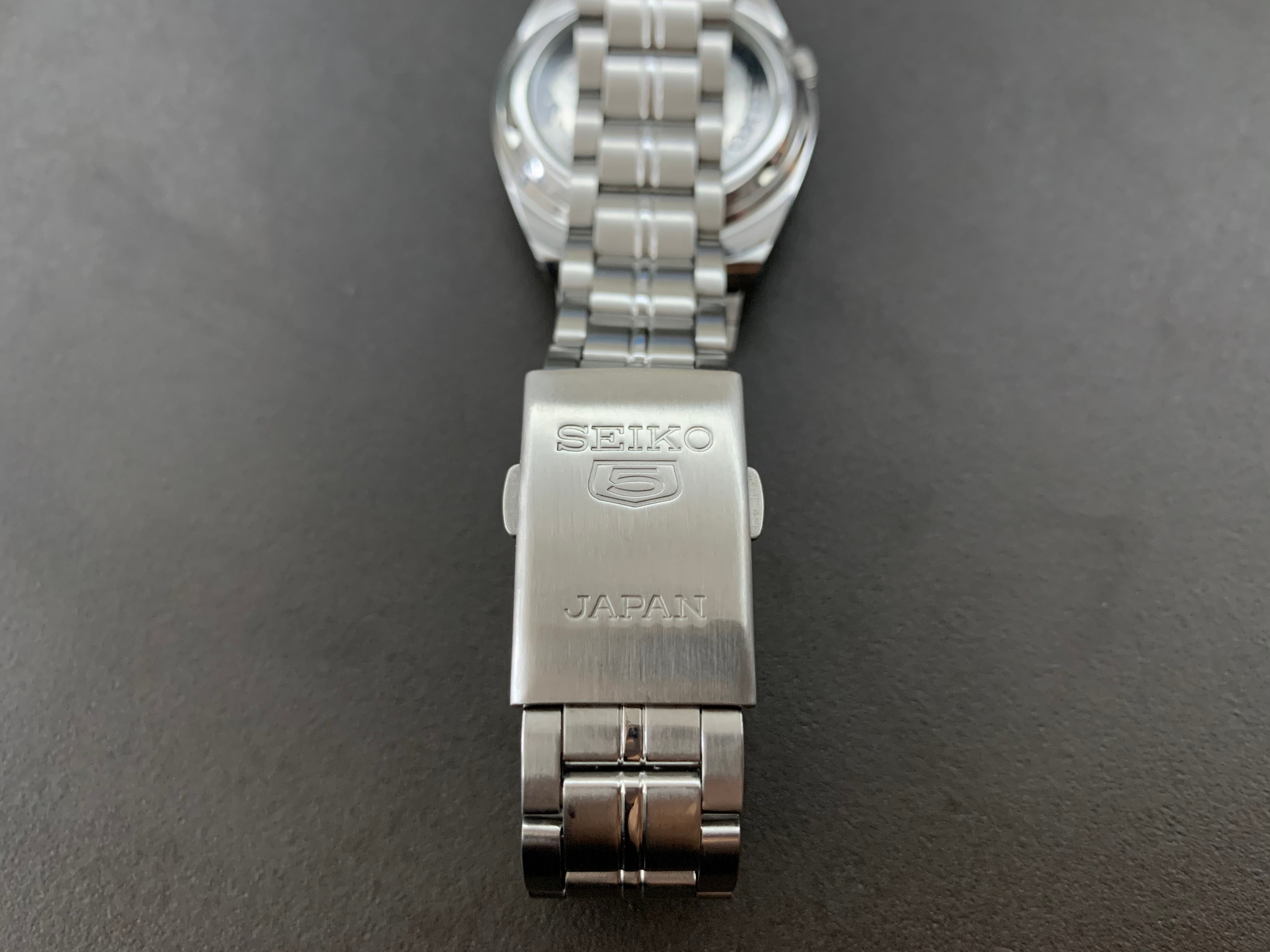 瑞士手表和日本手表哪个比较好,日本最好的手表是哪款