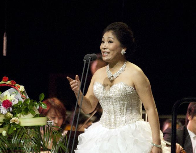 苏小明新星演唱会视频,1980年新星音乐会苏小明实况