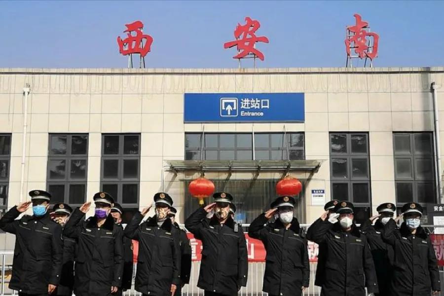 疫情再次来袭城管队员义不容辞 (城管如何做好新一轮的疫情防控)