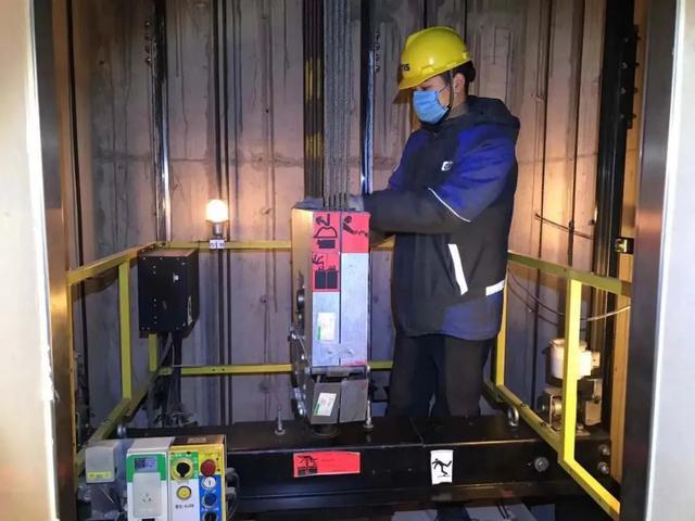 奥的斯300VF故障代码「奥的斯电梯维保」