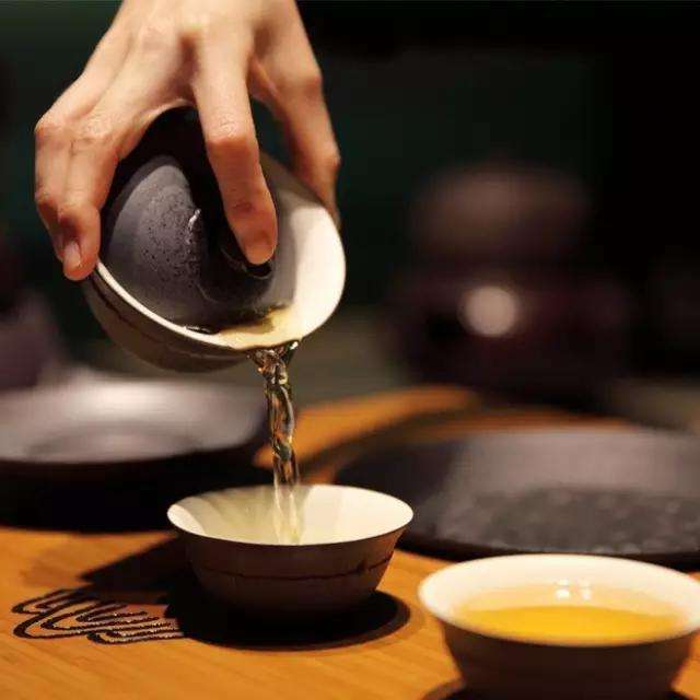 喝什么茶可以减肥减肚子脂肪呢,喝茶能减肥吗喝哪种茶效果最好