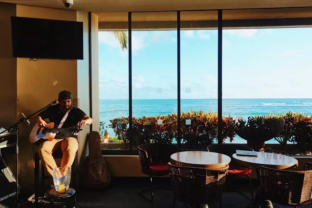 在吸引村上春树买房养老的海岛呆3天，马代帕劳在我心里降到第二