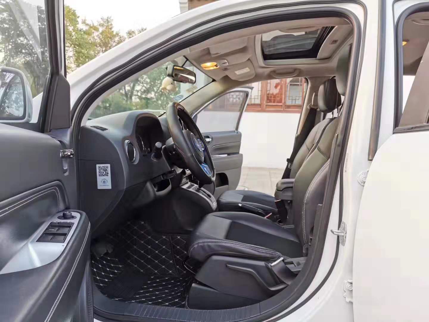 2011款jeep指南者2.4四驱进口,10万入手17款jeep指南者