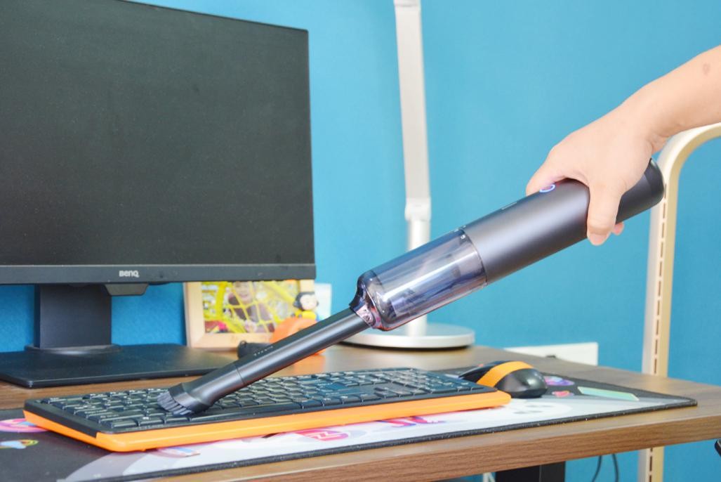 高颜值超迷你，倍思H5家用随手吸尘器测评