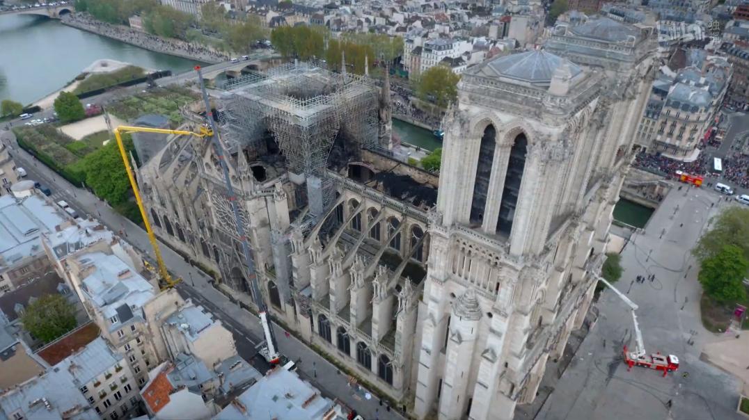 被大火烧毁的法国建筑,法国地标建筑着火