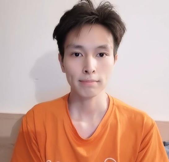 绝地求生：OMG战队笑容宣布以自由人身份离开，江湖再见