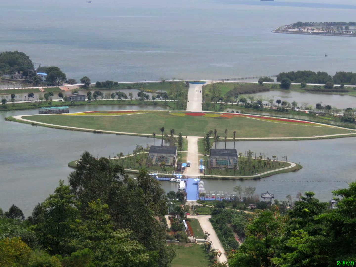 广州莲花山景点,岭南莲花山全景
