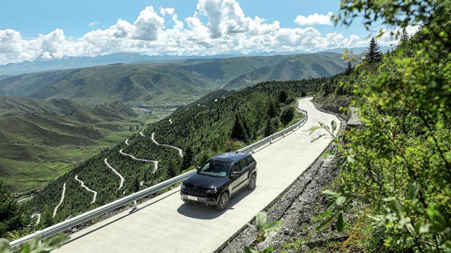 全新款2022款大切诺基,进口大切诺基四驱越野