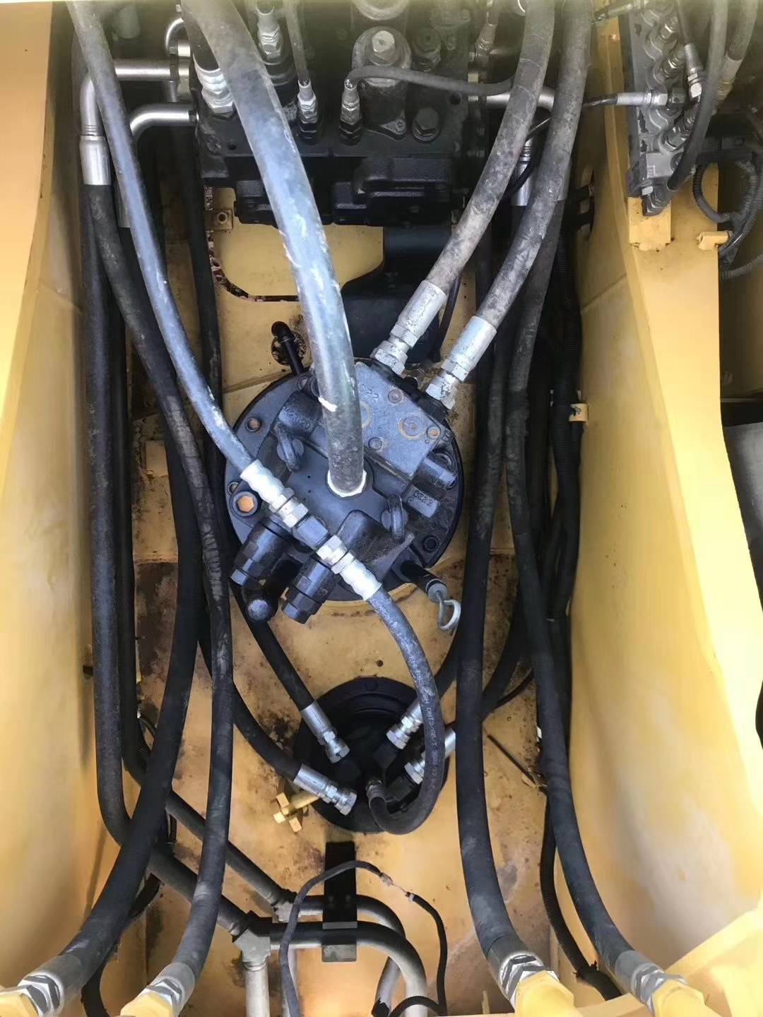 神钢210大黄蜂最新款,神钢210大黄蜂什么配置