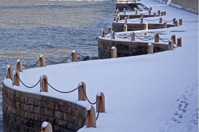 青岛冬天去还是夏天去合适,青岛冬天哪里好玩