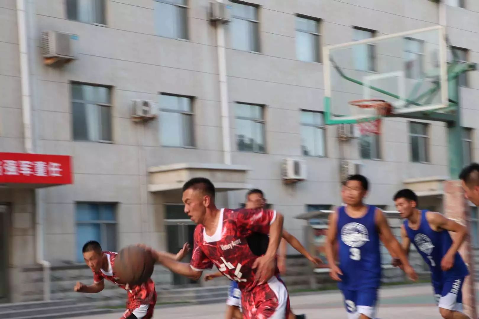 “篮”有看点、“足”够激烈|速来围观“卫士杯”巅峰对决!