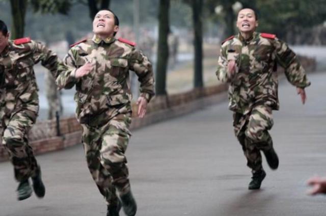 当兵每天都要跑3km吗,当兵3公里跑不过怎么办