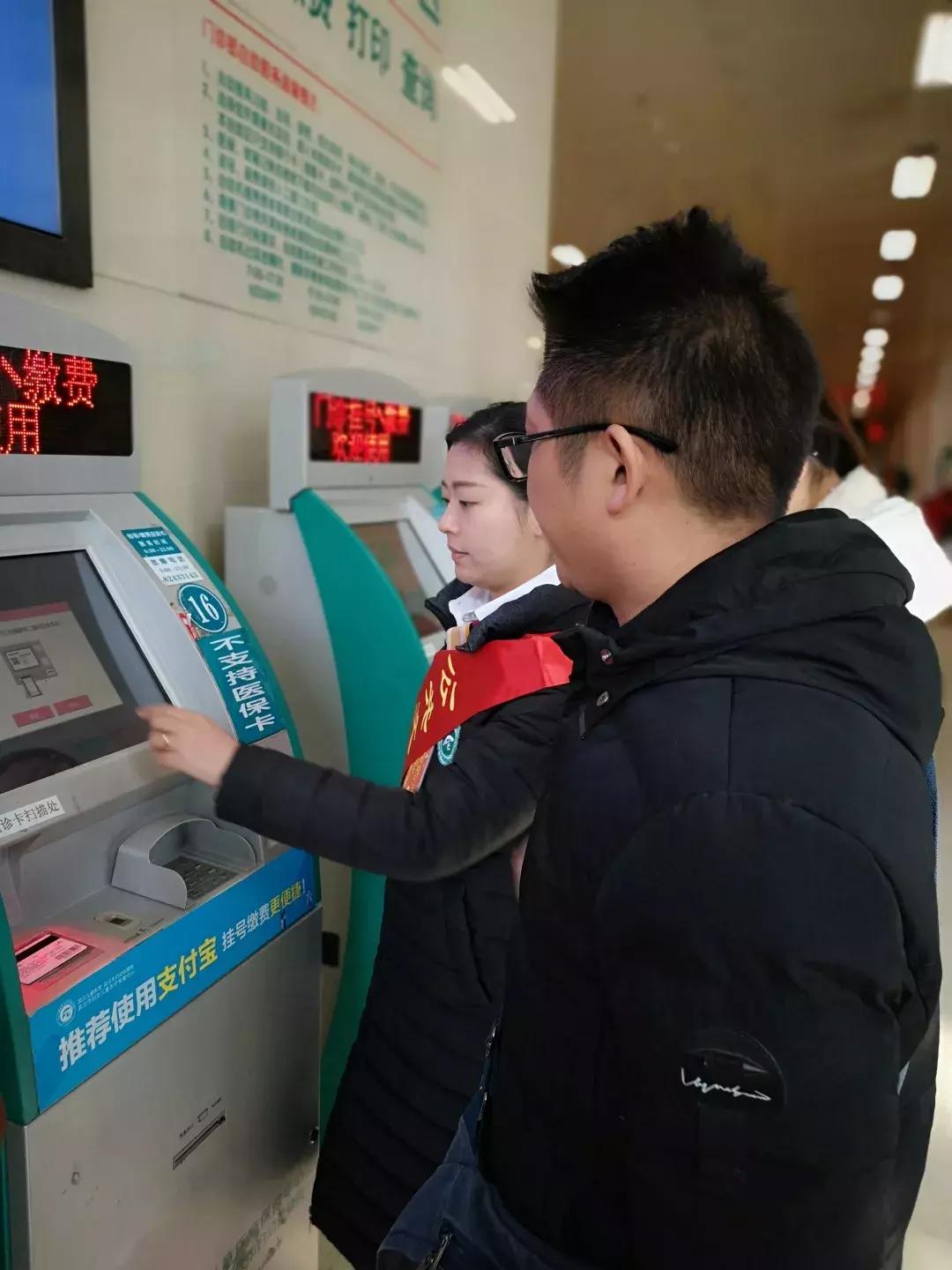 “长龙阵”不见了，儿童医院今年“门可罗雀”，咋了？