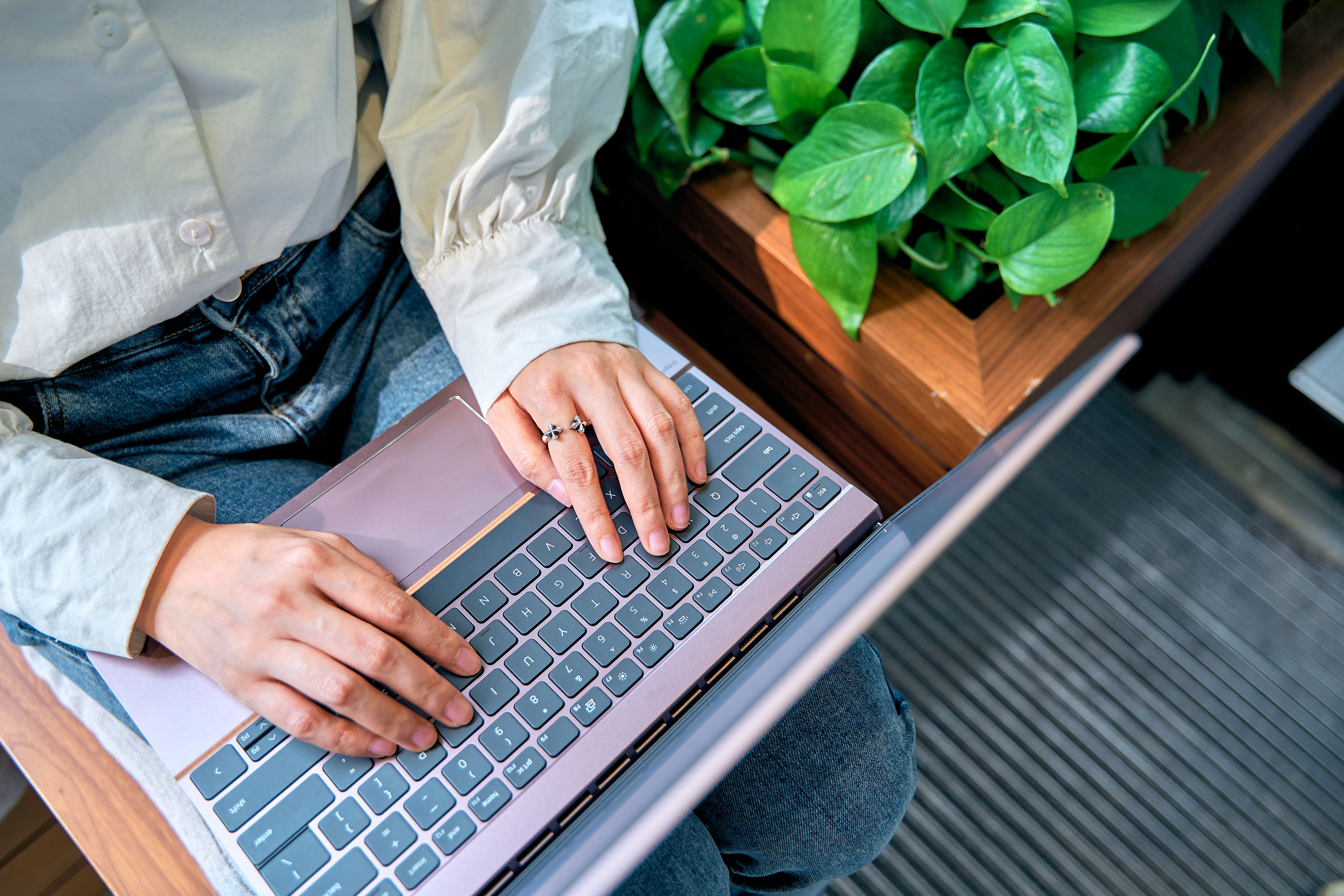 戴尔灵越13pro对比macbookair,戴尔灵越13proi3处理器