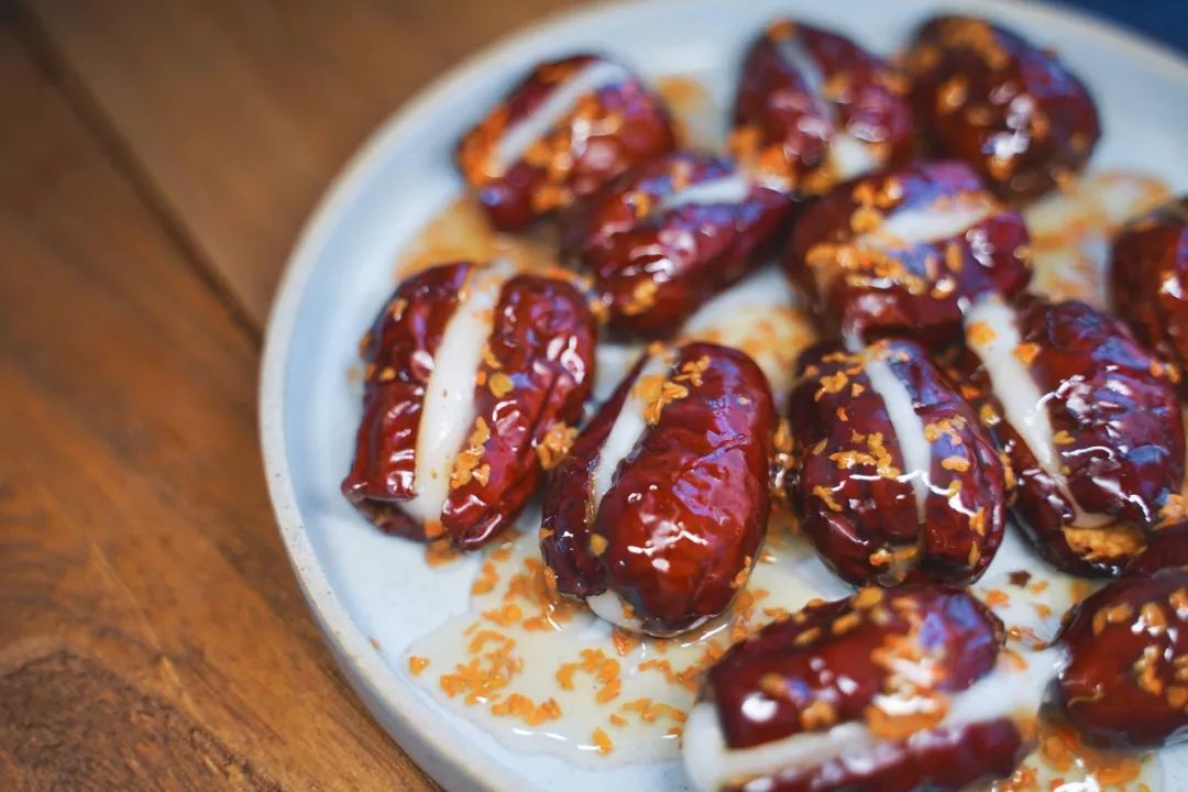 抹茶红豆红枣糯米糕做法,红枣糯米粉自制小甜品