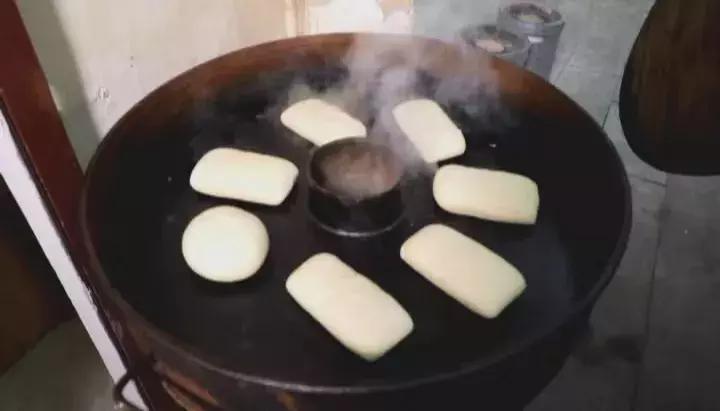 几十块钱的锅和几百块钱的锅,几块钱锅底自选菜品