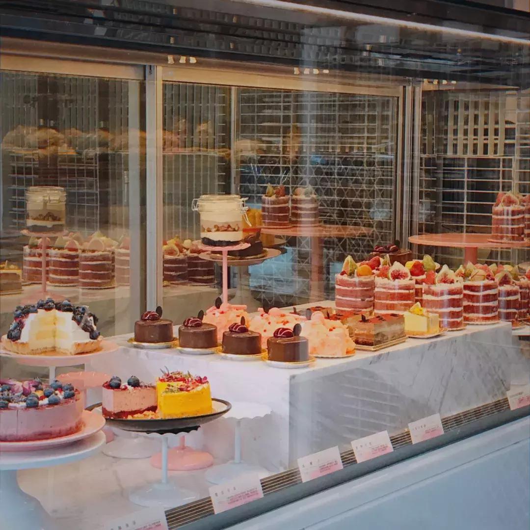 我在2018年的网红美食堆里，精挑出了这23家火爆的店给你！