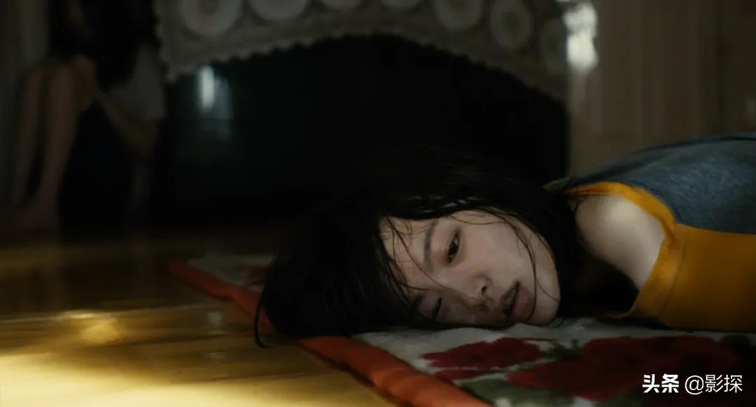 “N号房”掉下热搜,但戴头套的男人还在