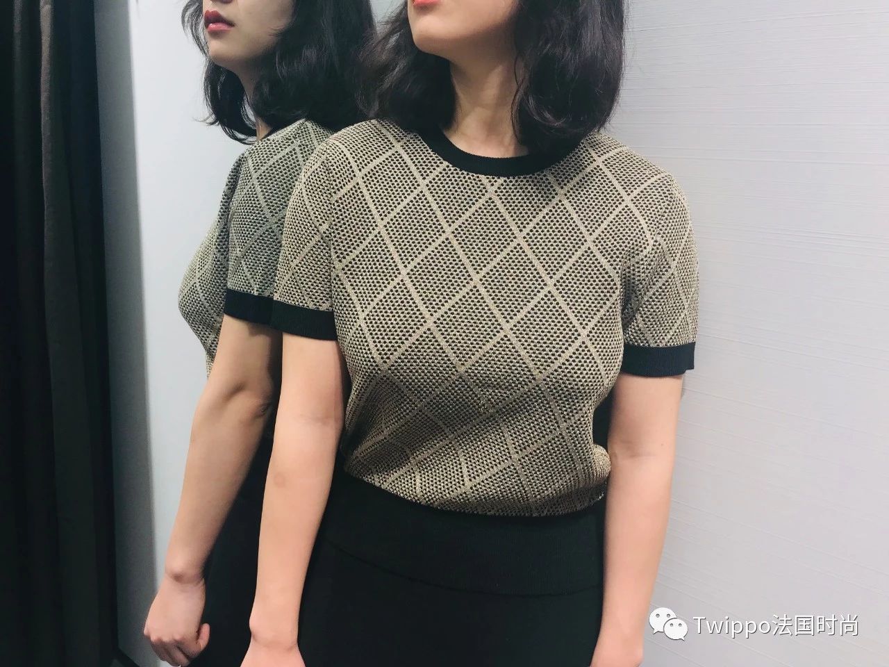 过年穿搭试衣间示范照着穿就对了,初秋试衣间玩转穿搭新潮流