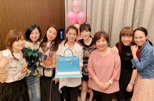 袁咏仪购物狂魔,张智霖袁咏仪包包狂魔