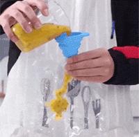 绿色冰块吃起来嘎嘣脆清凉解暑,冰块解暑神器