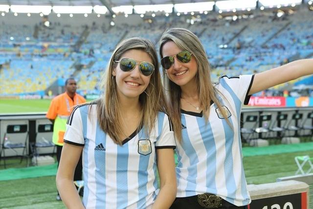 美洲“足球上的国家”,美女大多是球迷,偶遇建议去球场