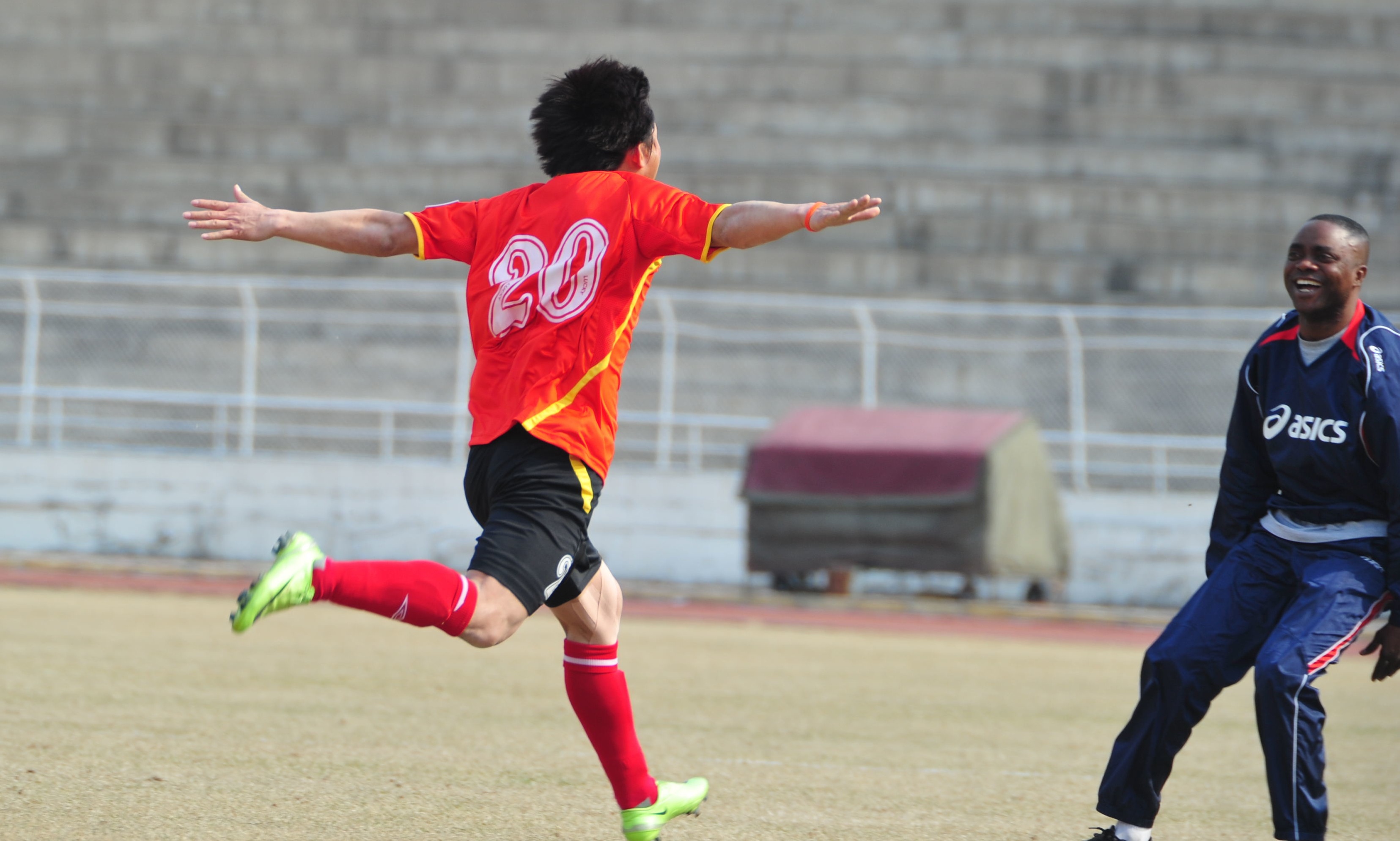 中甲赛场历经磨难，“长白虎”要想寻求好的活法唯有——主场为王！请看延边职业足球风云录（连载21）