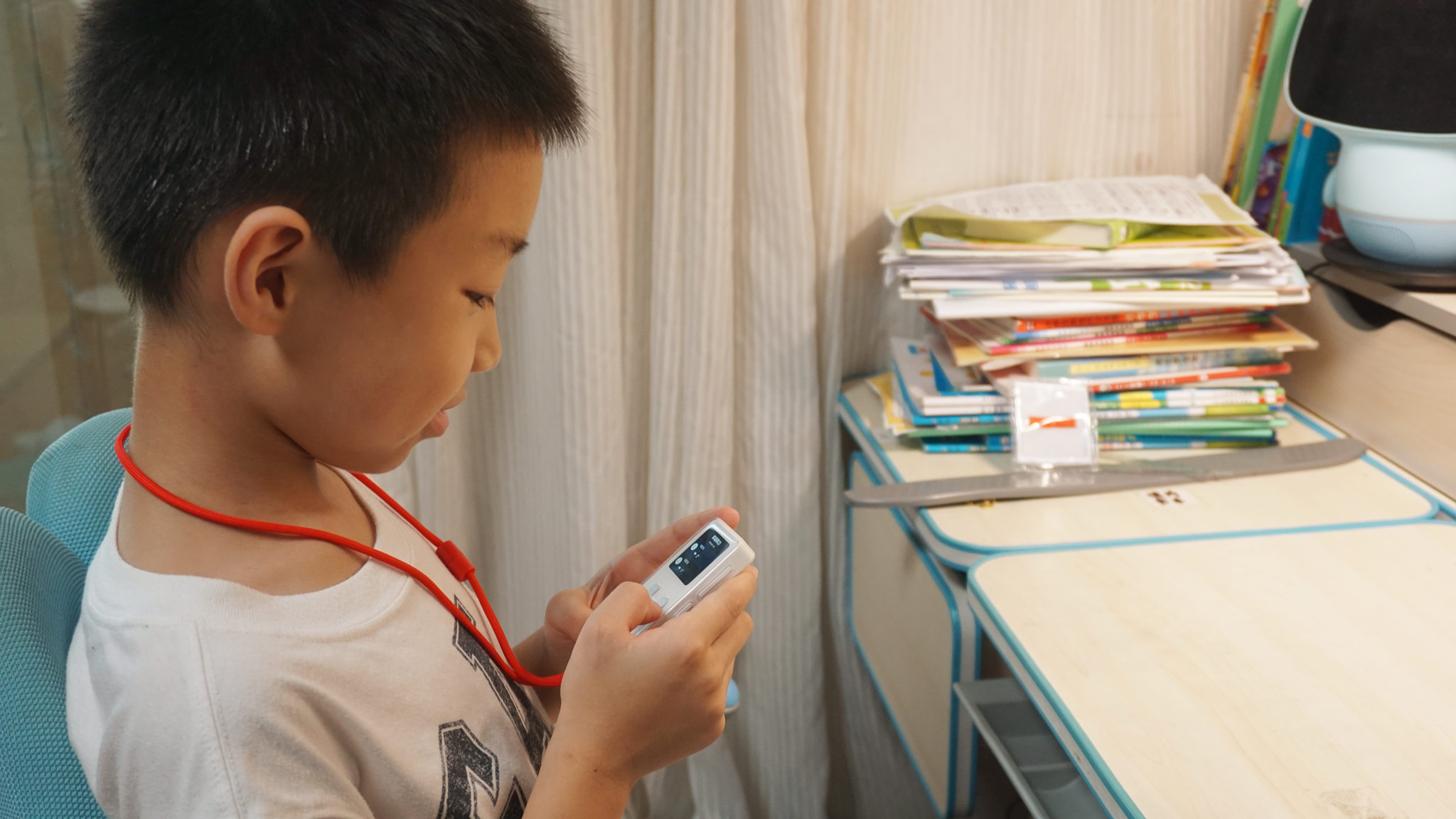 儿童智能定位电话,儿童智能语音电话