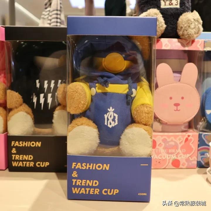 儿童品牌欧抱抱撤柜清仓,欧抱抱潮童装新款上新