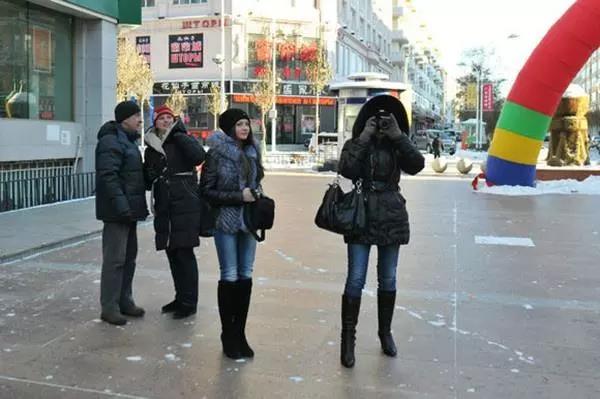 内蒙古真的都住蒙古包吗,内蒙人就一定住蒙古包吗
