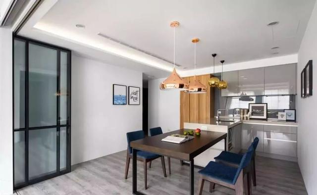 餐桌买什么样的好看又实用,餐桌桌垫一般用什么材质的好