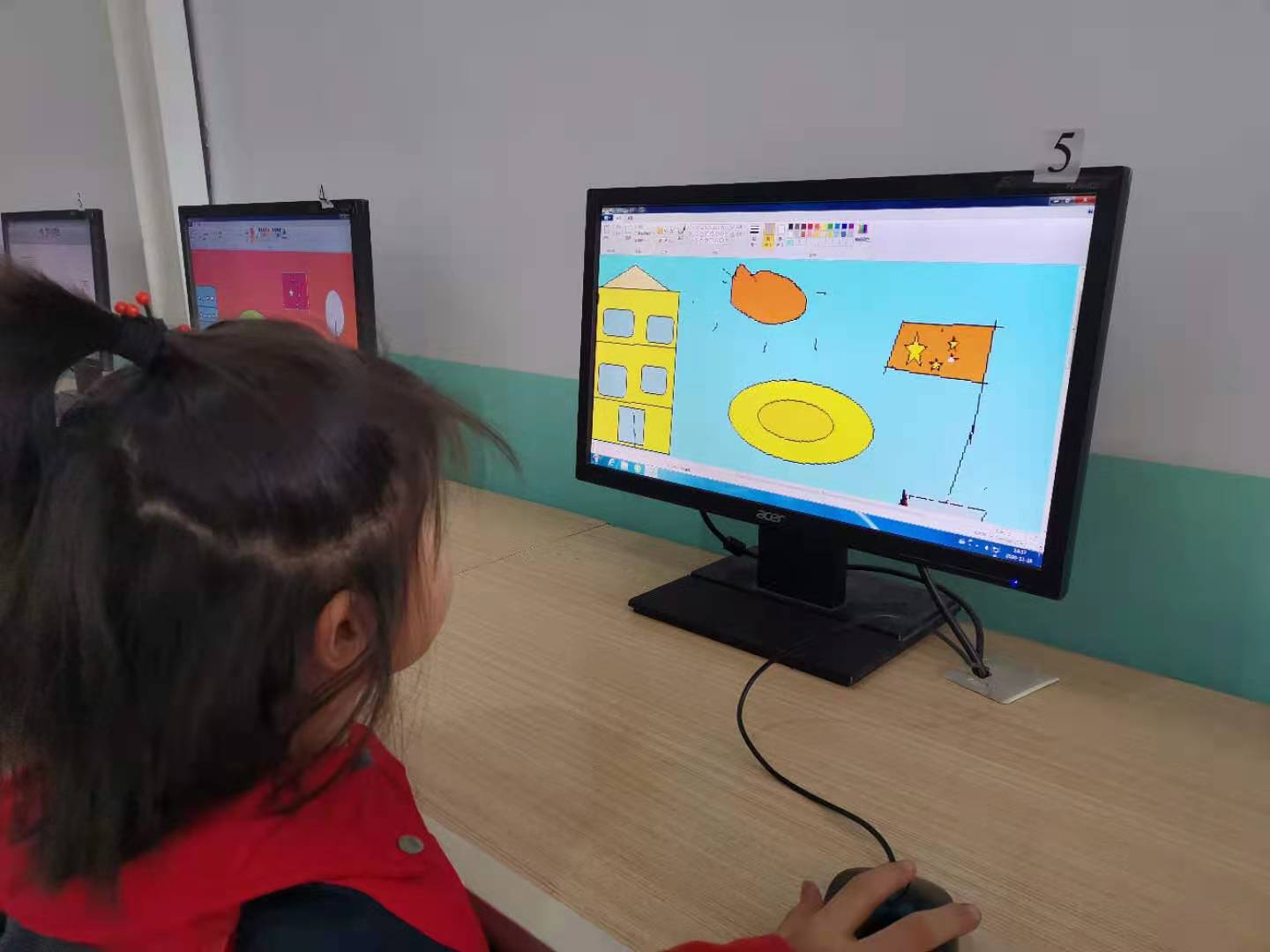 电脑绘画类作品征稿,电脑绘画展示设计