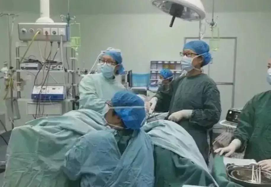 女生怀孕子宫为啥薄,女人怀孕的子宫