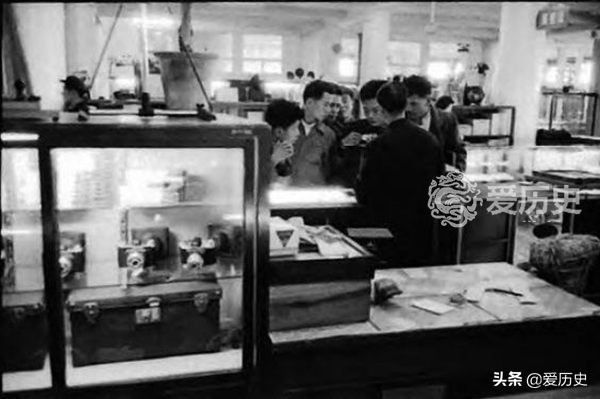 新中国第一家公司,新中国第一百货