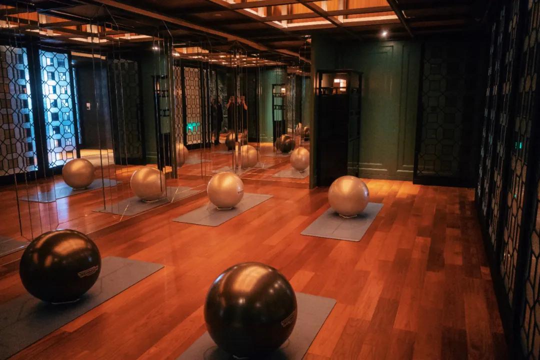 鍗庡皵閬撳か鐧惧勾缁忓吀,鍗庡皵閬撳か鐧惧勾鐢垫