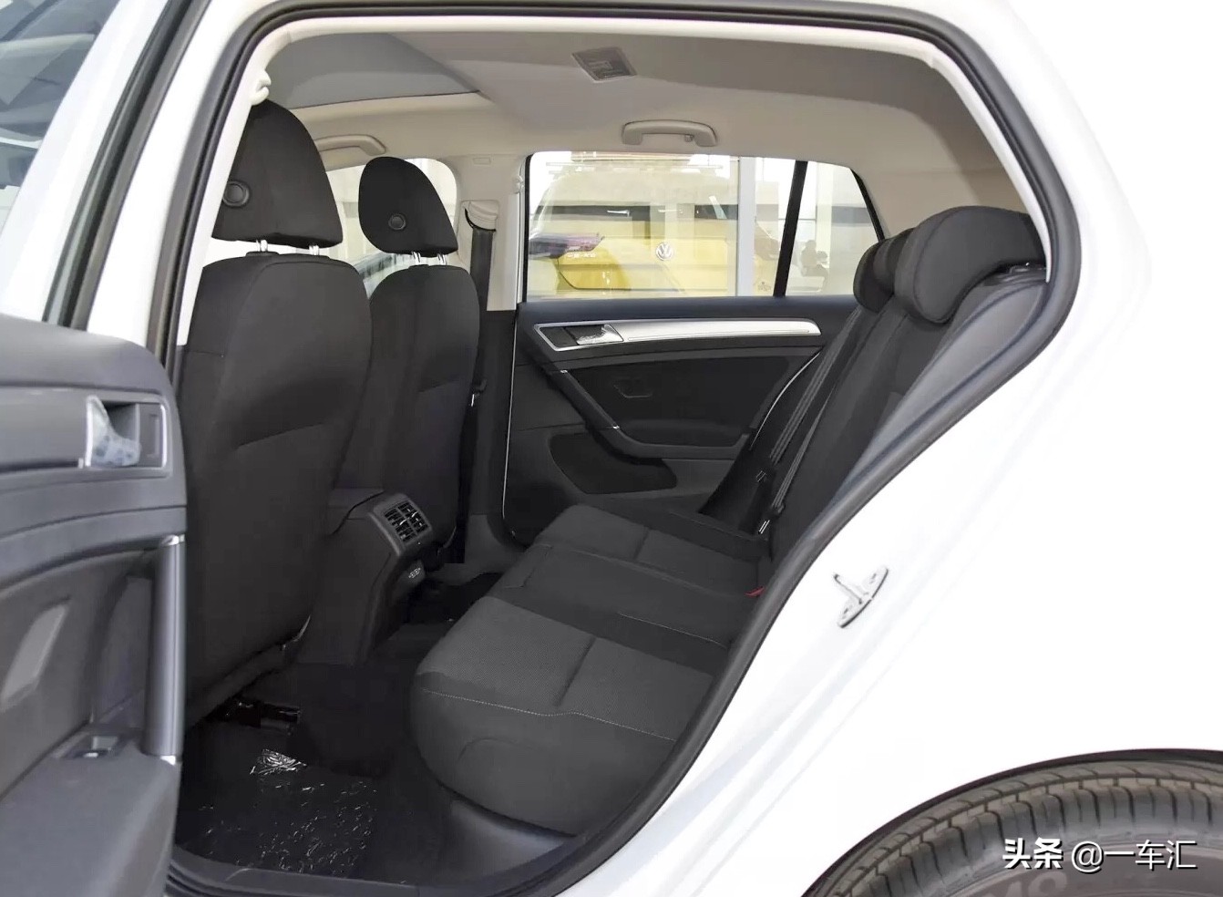 高尔夫2021款200tsidsgpro,高尔夫2019款200tsi舒适价格