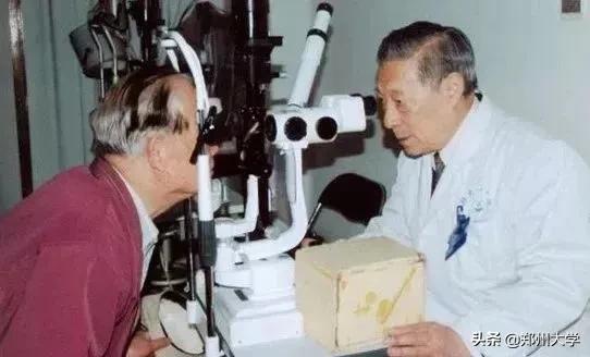 致敬他,致敬为医学奉献终生的人