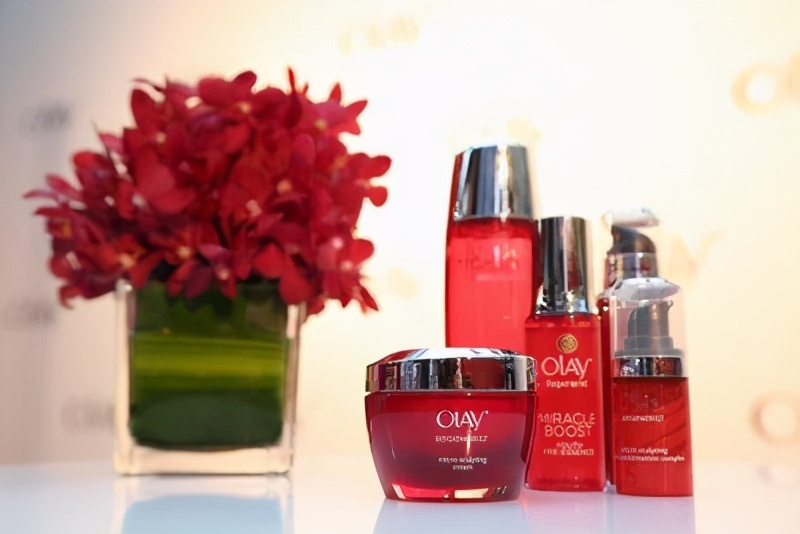 适合中老年人用的平价护肤品,适合中老年女性的护肤品牌