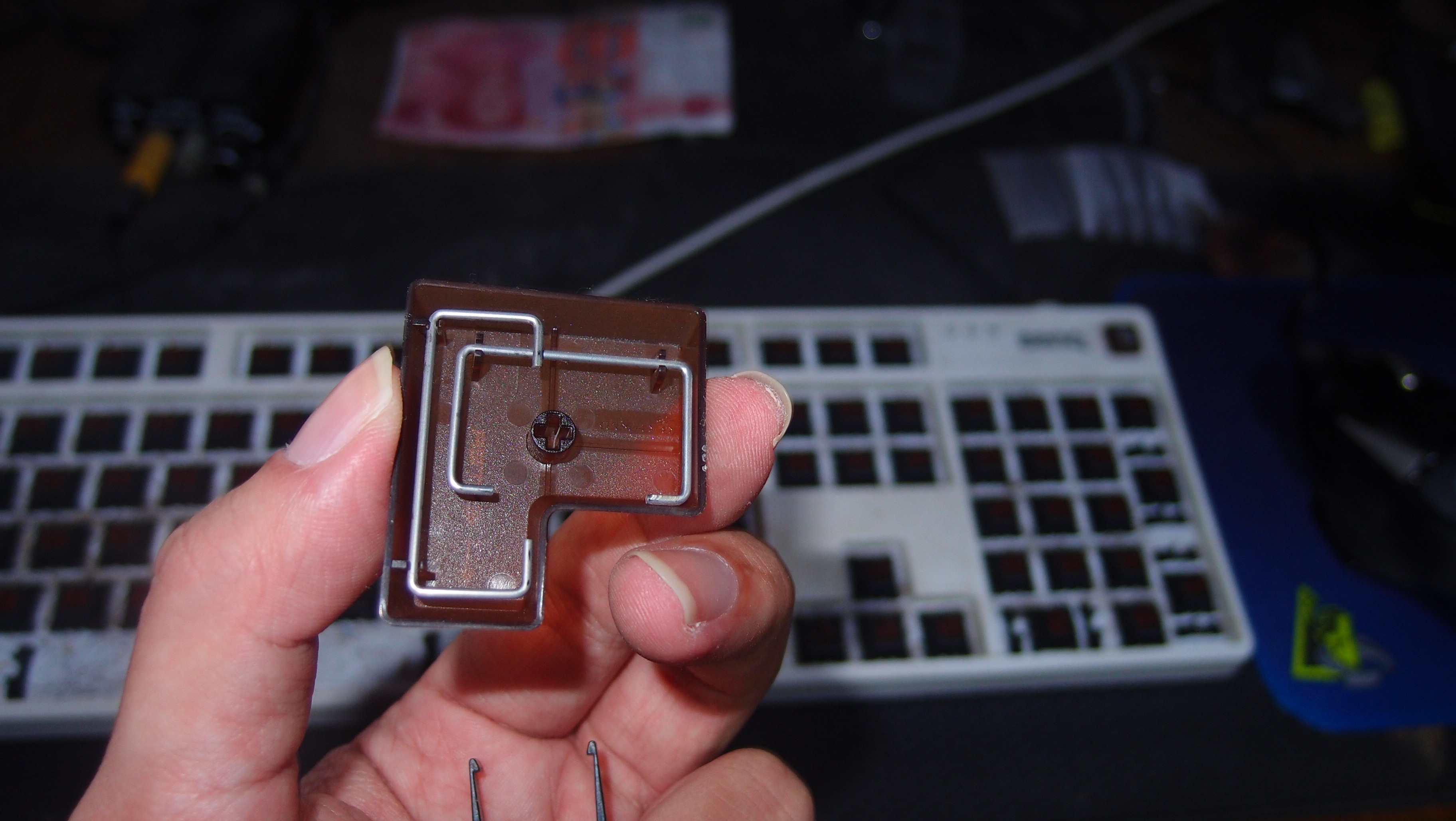 电脑键盘太脏教您一招清洁键盘,机械键盘清洗方法小妙招图解