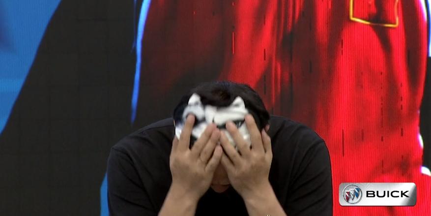 王新欣泰达球场首秀,王新欣超远乌龙球