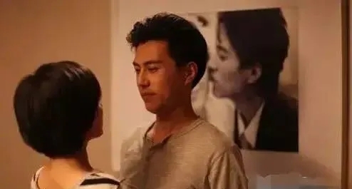 李佳多少岁嫁给靳东的,李佳结过几次婚