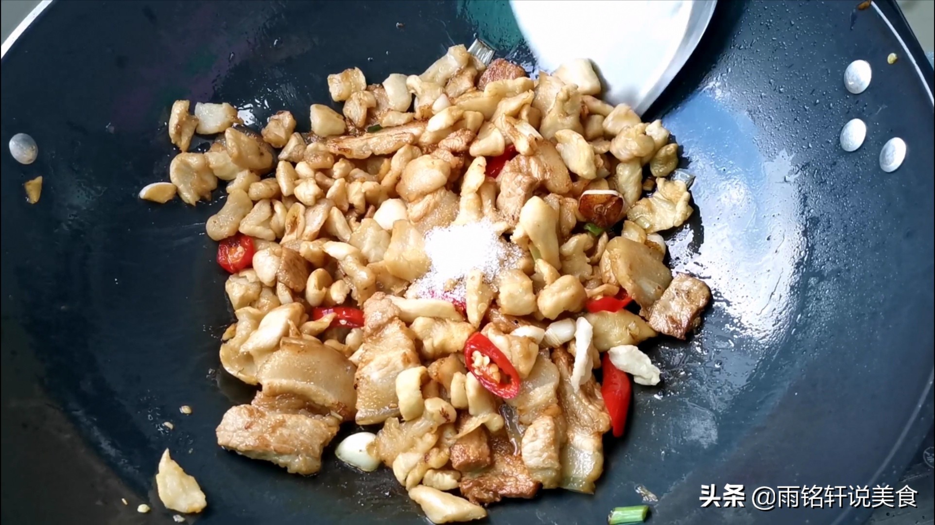 萝卜多到吃不完怎么做好吃,萝卜最过瘾的吃法不腌不炖