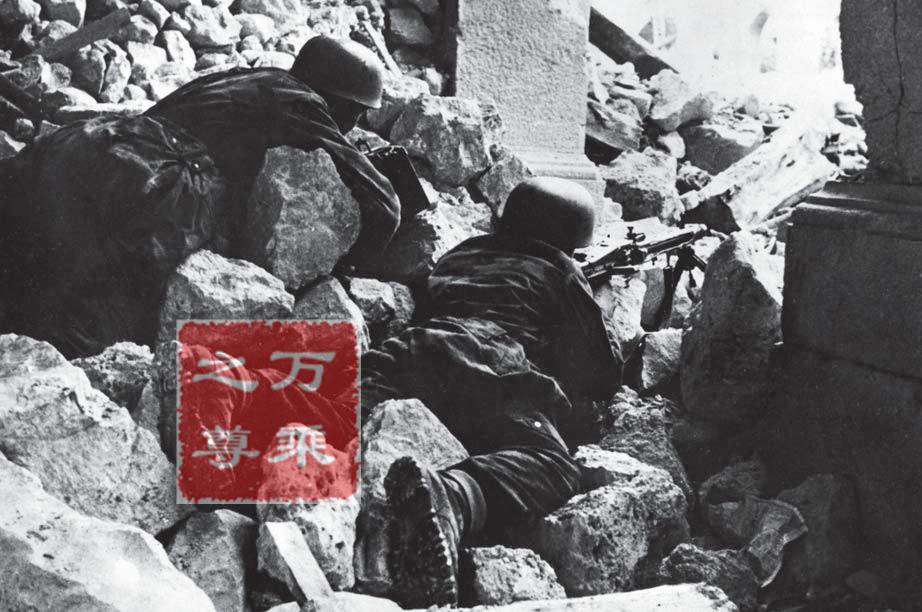 mg42机枪战后各种改型,美军对stg44突击步枪的印象