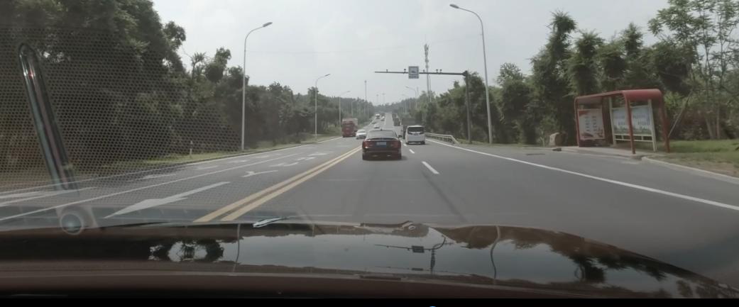 国产红旗车试驾h9,国产巅峰之作红旗s9