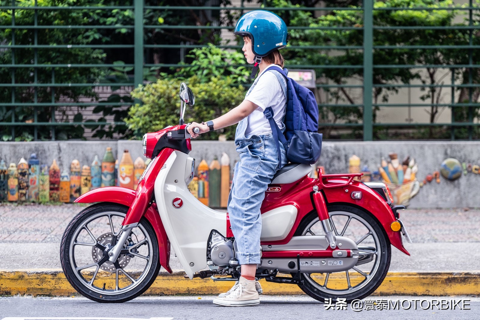 超级幼兽125和110区别,本田发布2022款supercub超级幼兽