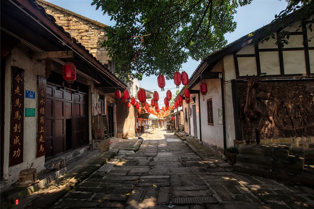 重庆主城唯一坐落于长江边的古镇,重庆有个破败不堪的古镇