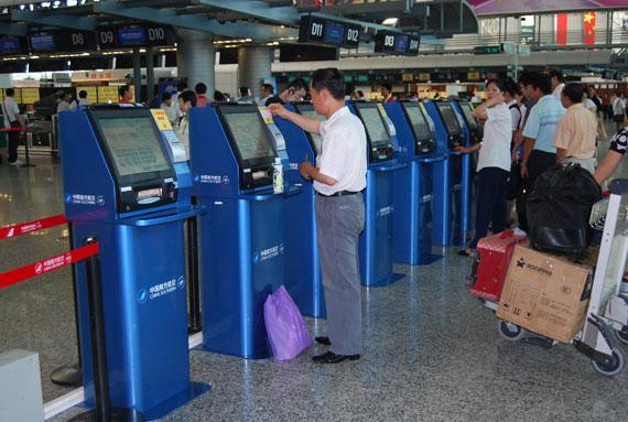 工业触控显示屏设备,工业触控一体机使用