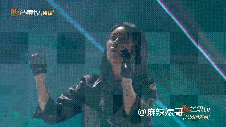 迷惑，《浪姐2》这是在干嘛？？？确定不是农村婚宴演出？