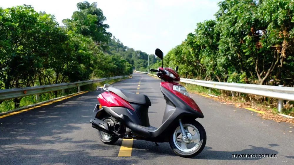 五羊本田神车,五羊本田雄帅150摩托车最新报价